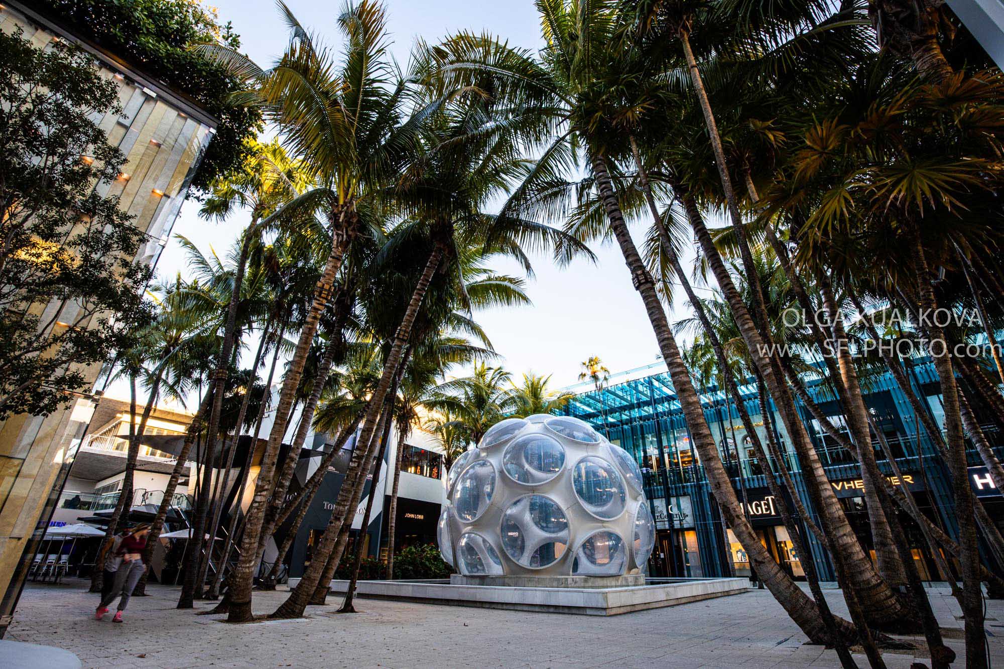 miami design district at night